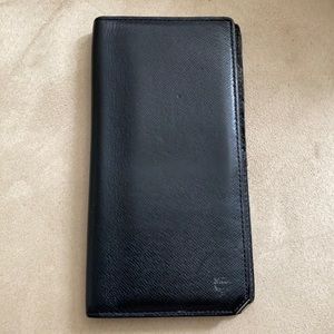 Mcm Black card holder 💯💯authentic